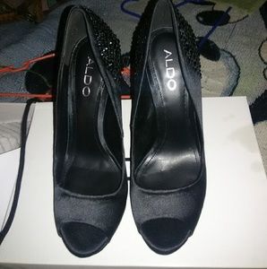 Aldo platform heels size 7